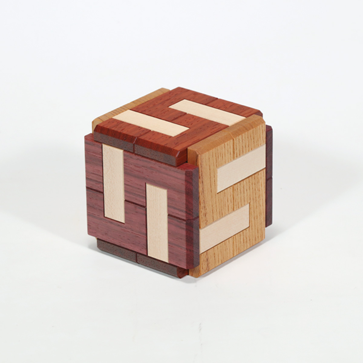 Asymmetric cube -5- | からくり箱