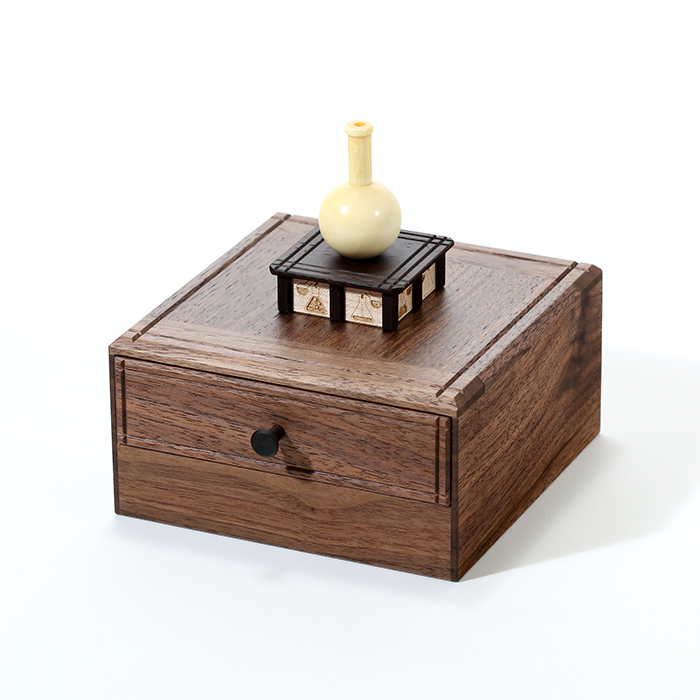 Small box: カタマリ　からくり箱　からくりクラブ　からくり創作研究会 Small box: カタマリからくり箱からくりクラブからくり創作研究会