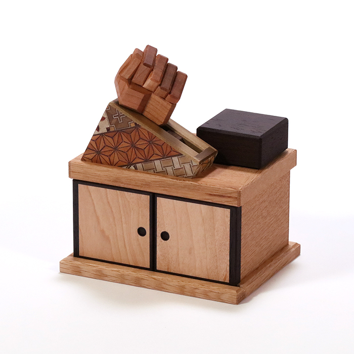 袖の下 | からくり箱